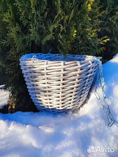 Кашпо из ротанга