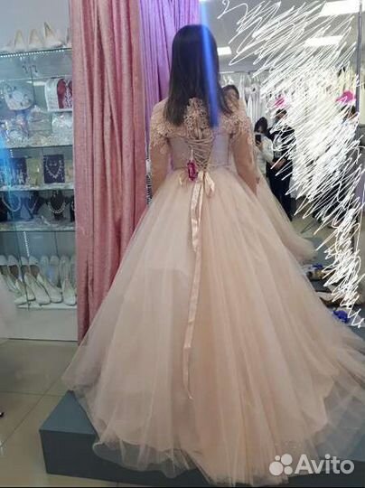 Свадебное платье