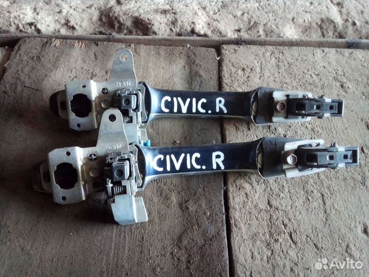 Ручка двери наружняя Honda Civic 4D 1.8