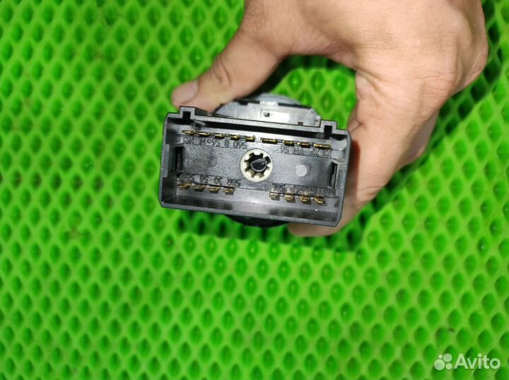 Переключатель света фар Volkswagen Polo 2012г