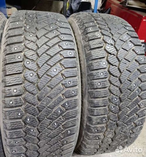 Gislaved Nord Frost 200 215/55 R16 97T
