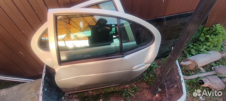 Двери Renault megane 1