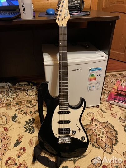 Электронная гитара cort g200