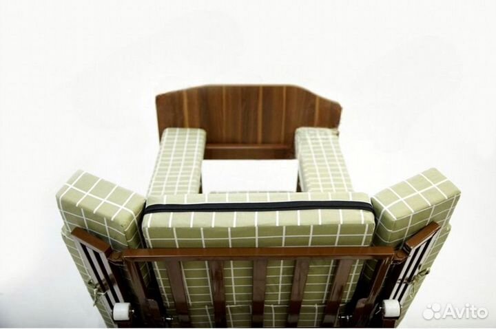 Медицинская кровать для ухода за больными