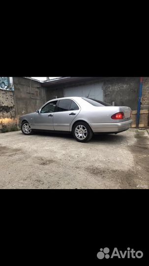 Mercedes-Benz E-класс 2.2 AT, 1998, 353 000 км