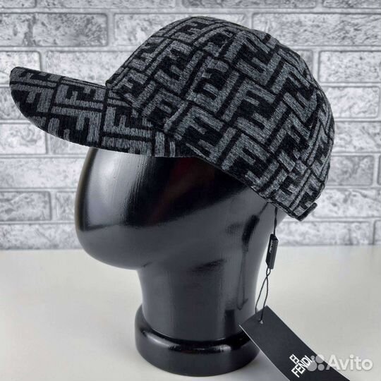 Кепка утепленная Fendi