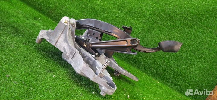 Педаль тормоза Volkswagen Touareg BKJ 2004