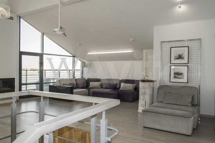 Коттедж 333,4 м² на участке 6 сот.