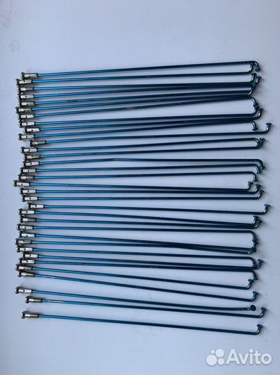 Спицы для велосипеда с нипелем и задней втулкой