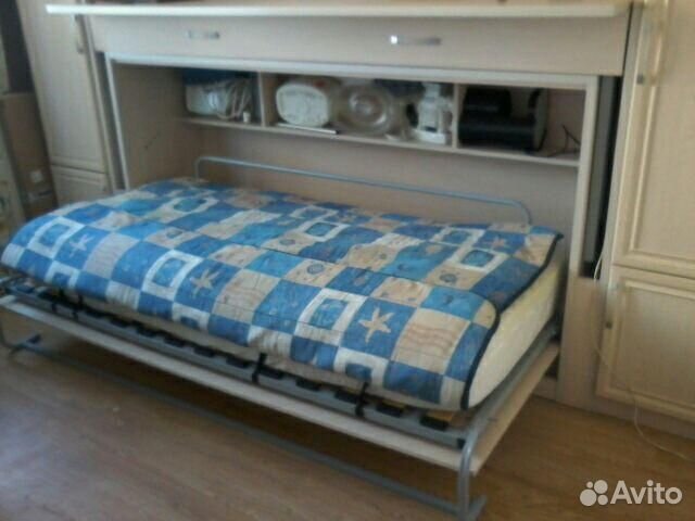 Стенка: cтол - кровать - трансформер + 2 шкафа