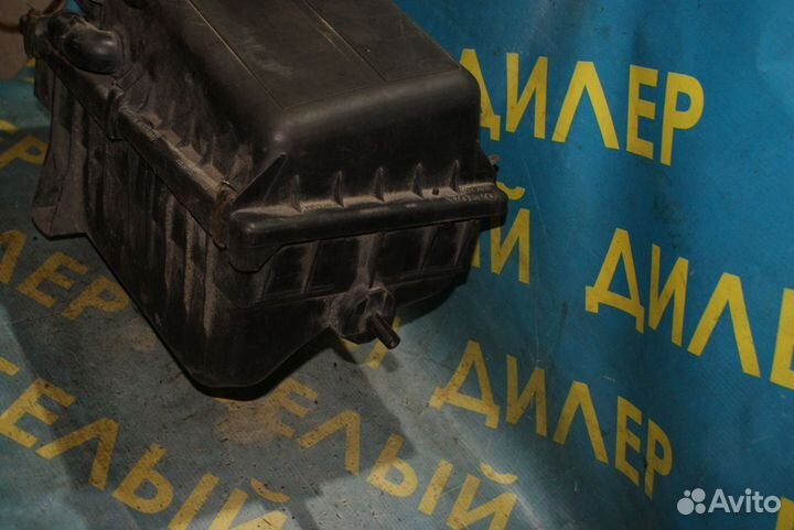 Корпус воздушного фильтра Volvo V70