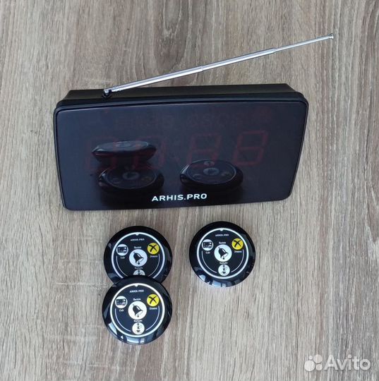 Табло вызова официанта-калянщика и кнопка вызова