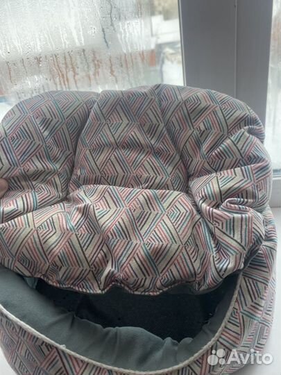 Лежанка для кошек