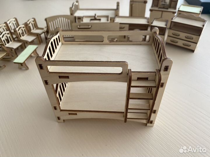 Мебель для кукольного домика деревянная