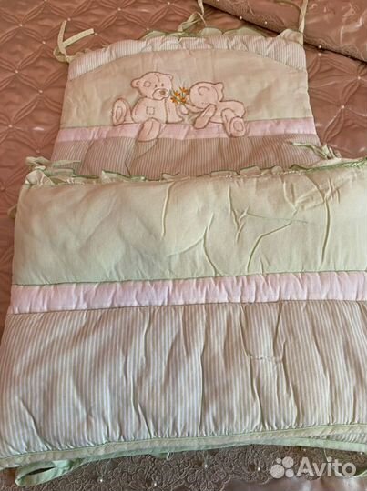 Комплект в кроватку.золотой гусь