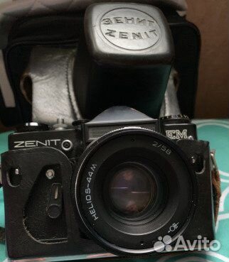 Плёночный фотоаппарат Зенит ем (Гелиос 44М)