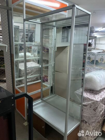 Стеклянная витрина бу