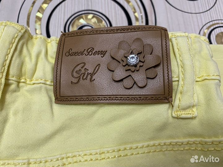 Джинсы для девочки 98