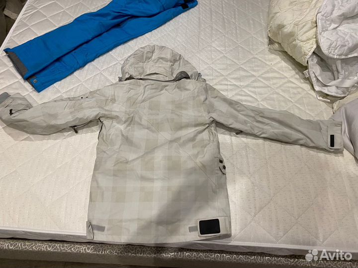 Спортивный костюм женский