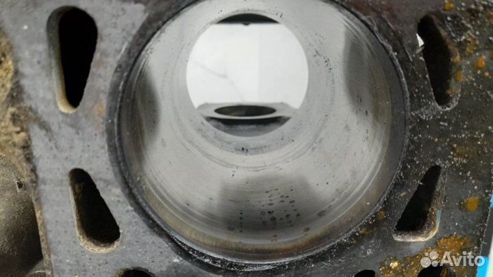 Блок цилиндров Лада 2107 21067 2009