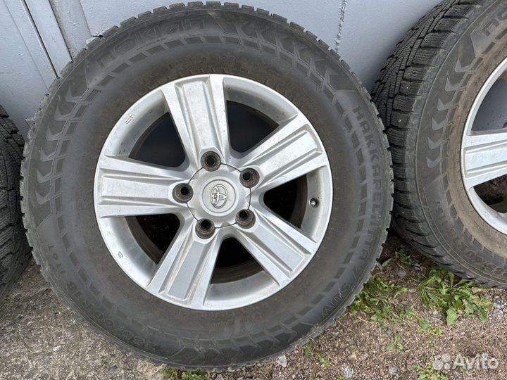Зимние колеса Toyota Land Cruiser 200 R18 285/60