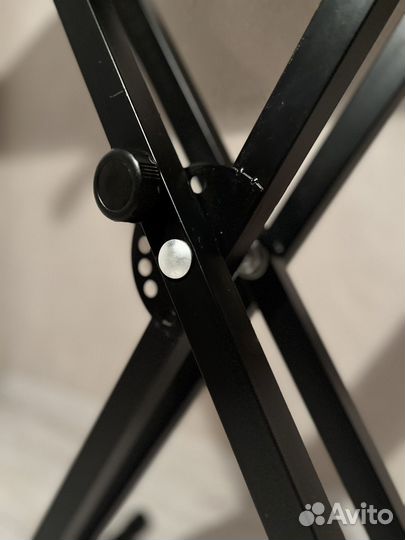 Подставка для синтезатора