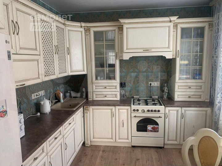 Дом 230 м² на участке 11 сот.