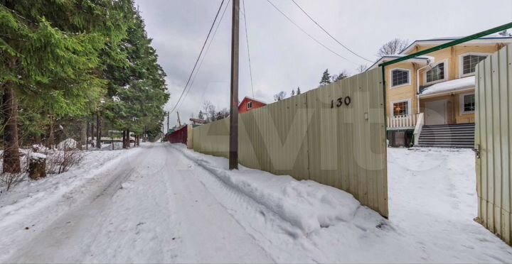 Дом 220 м² на участке 10 сот.