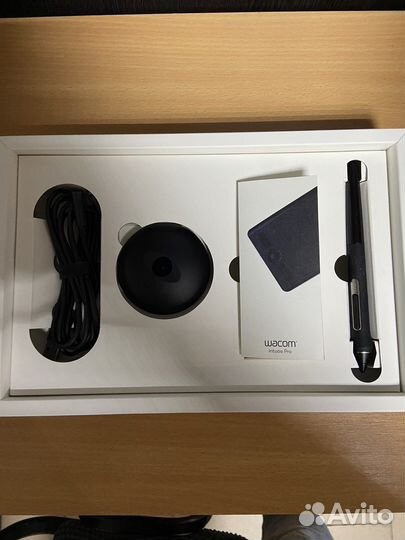 Графический планшет Wacom intuos pro