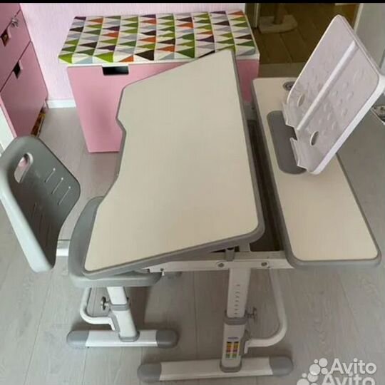 Регулируемая парта