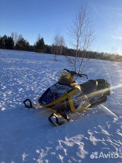 Продам снегоход брп