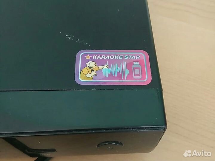 DVD плеер BBK- караоке с коллекцией фильмов