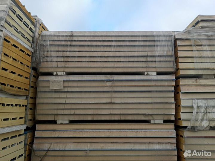 Сэндвич-панели 20000 м2 в наличии