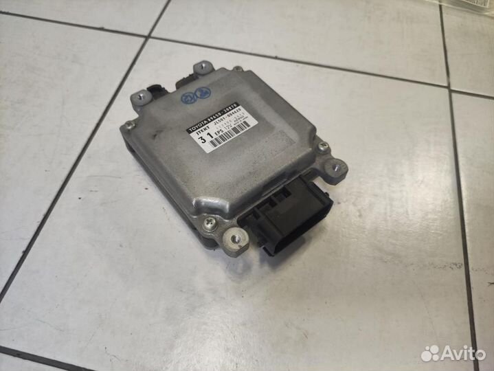 Блок управления рулевой рейкой Lexus GS GS350 L10