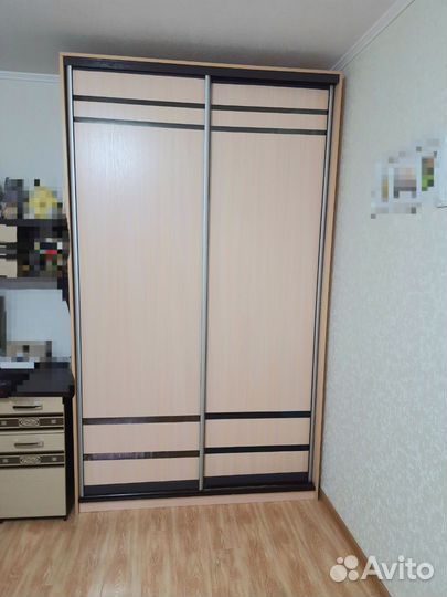 Шкаф