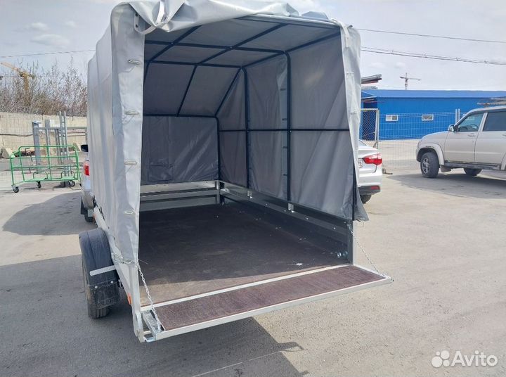 Услуги легкового прицепа с водителем