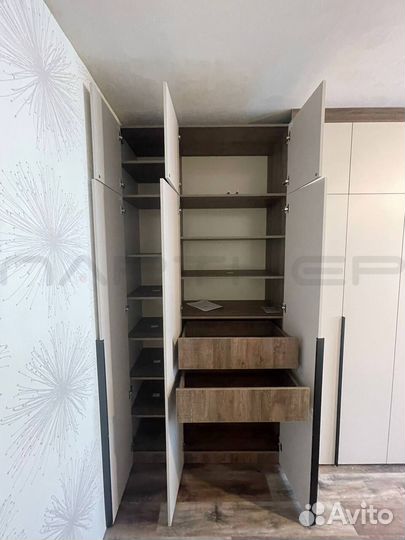 Шкаф распашной на заказ