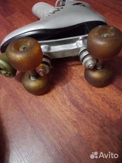 Роликовые коньки женские 36