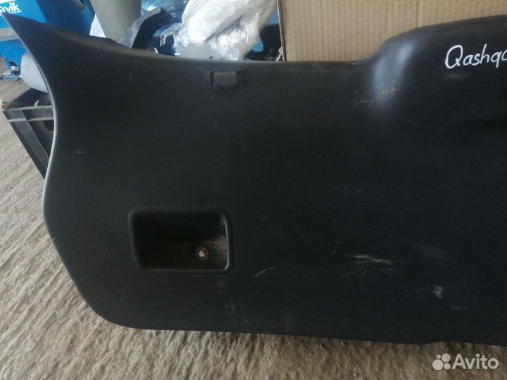 Обшивка крышки багажника Nissan Qashqai J10