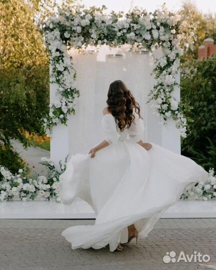 Свадебное платье