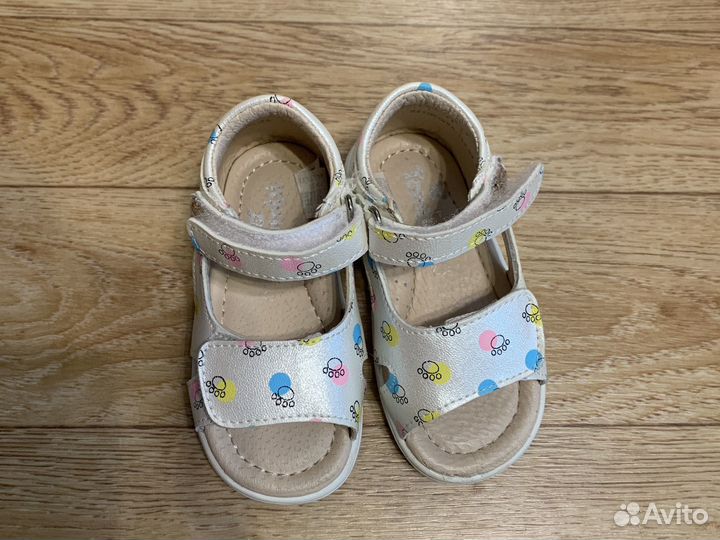 Сандалии для девочки