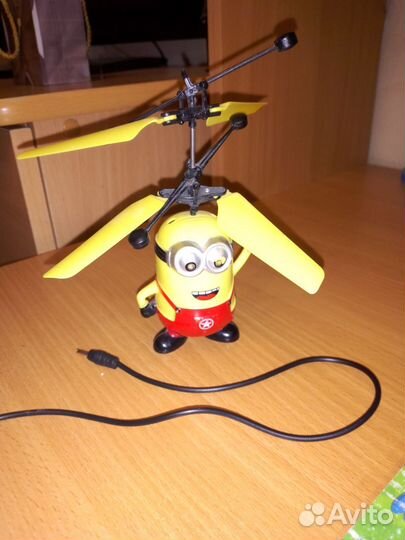 Летающий Миньон