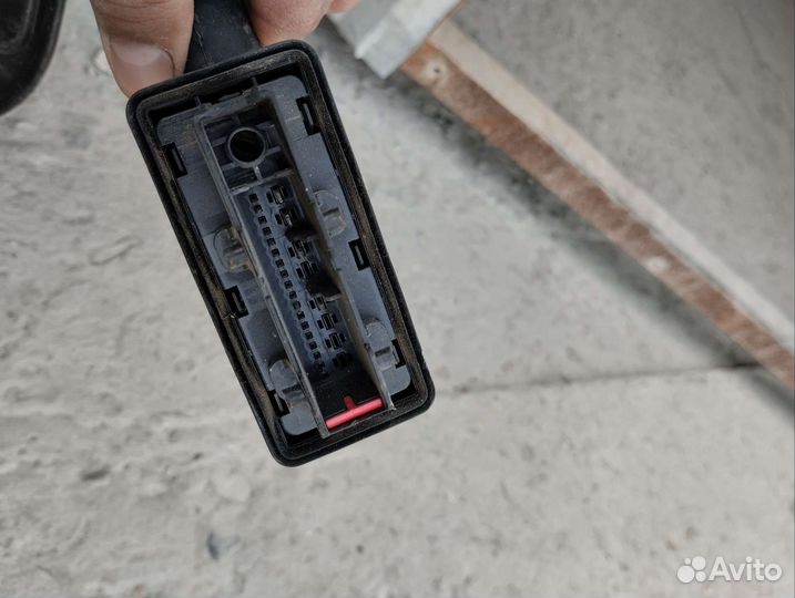 Стеклоподъёмник двери задней левой на E213