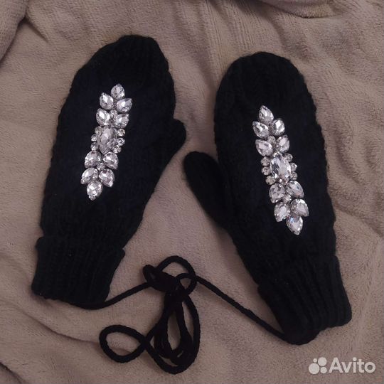 Варежки женские