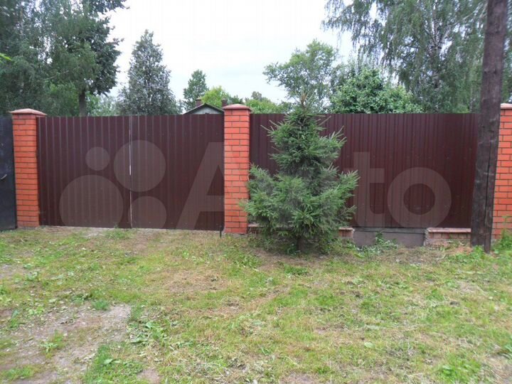 Дом 26,6 м² на участке 4 сот.