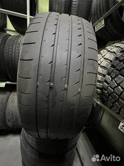 Yokohama Advan Sport V105 235/50 R19
