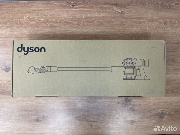 Новый пылесос Dyson SV10 V8 Fluffy Extra