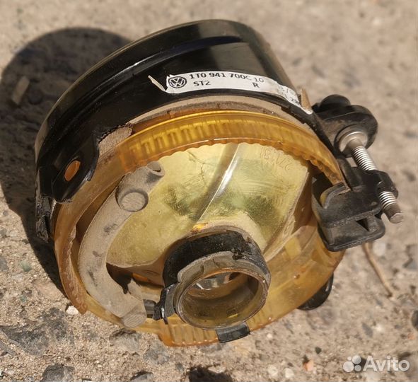 Фара противотуманная правая VW Polo sedan Tiguan