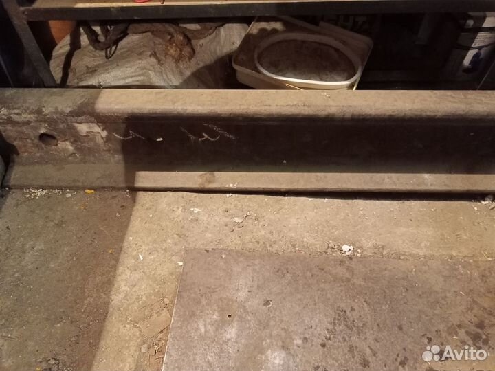 Кусок рельса