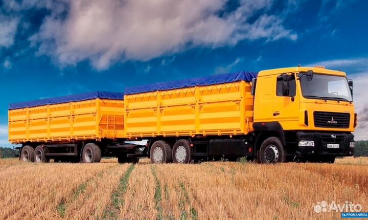 Водитель се на камаз с прицепом